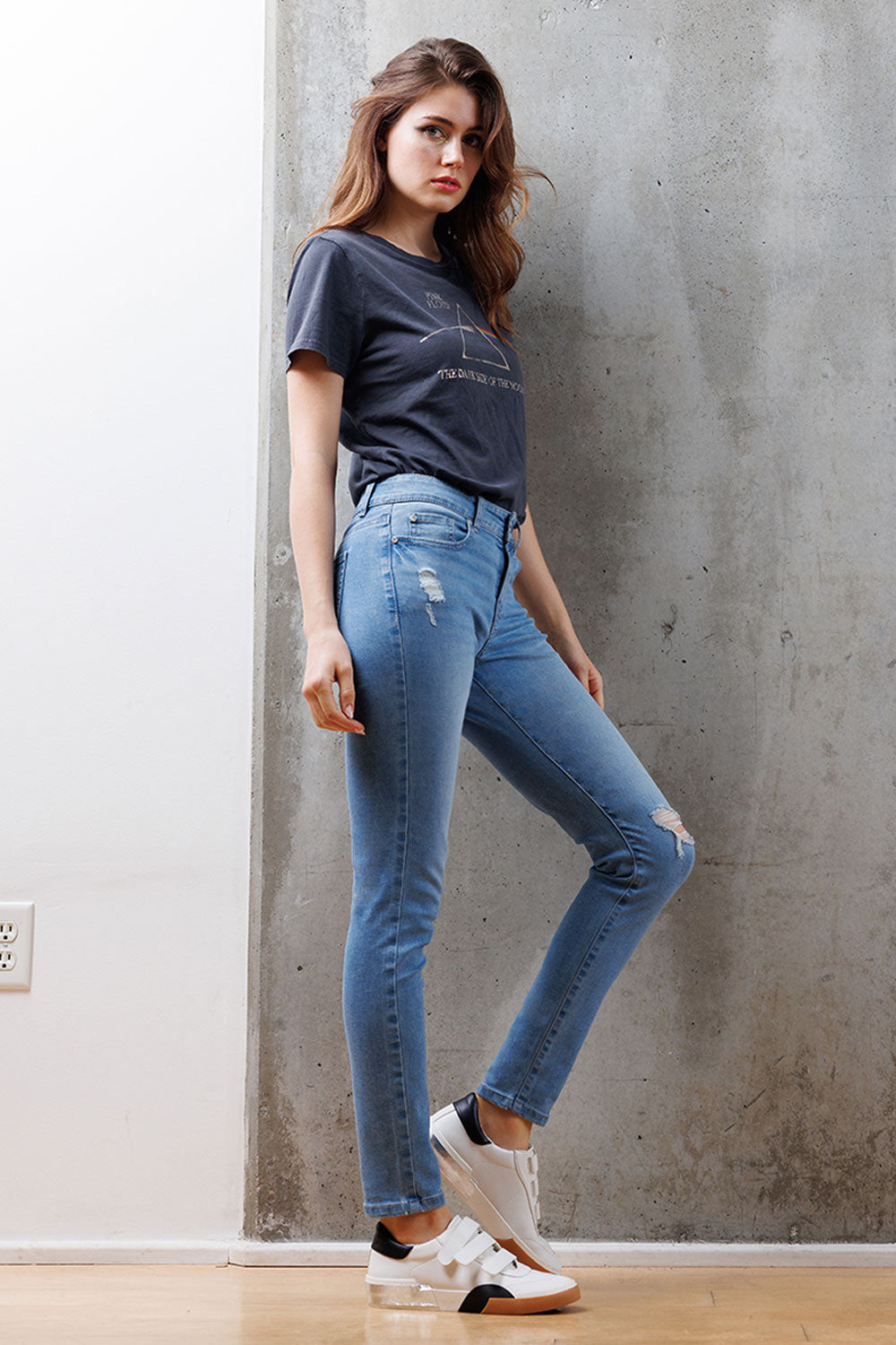 Mid Rise Destructed Skinny Jeans-4