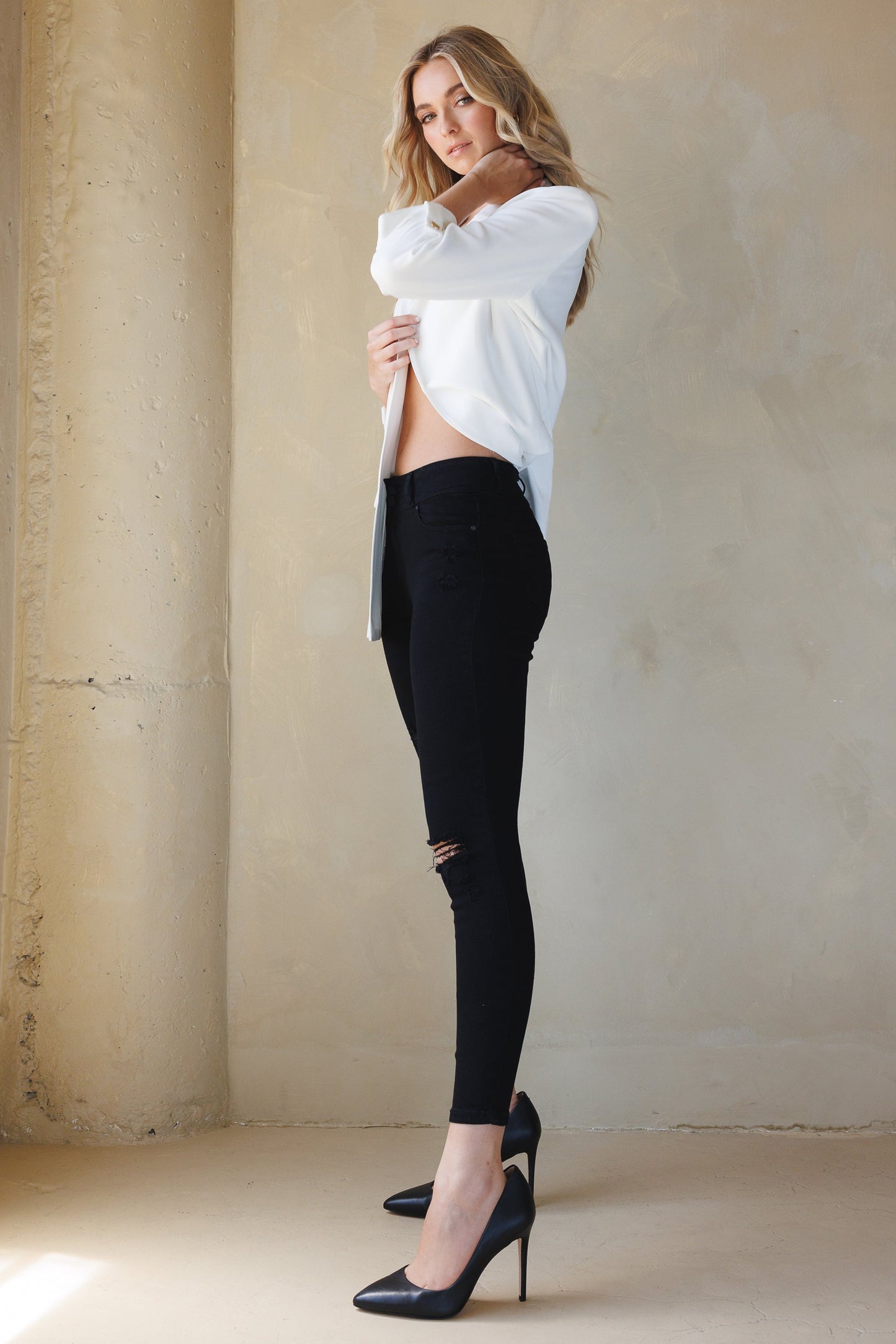 High Rise Destructed Skinny Jeans-3