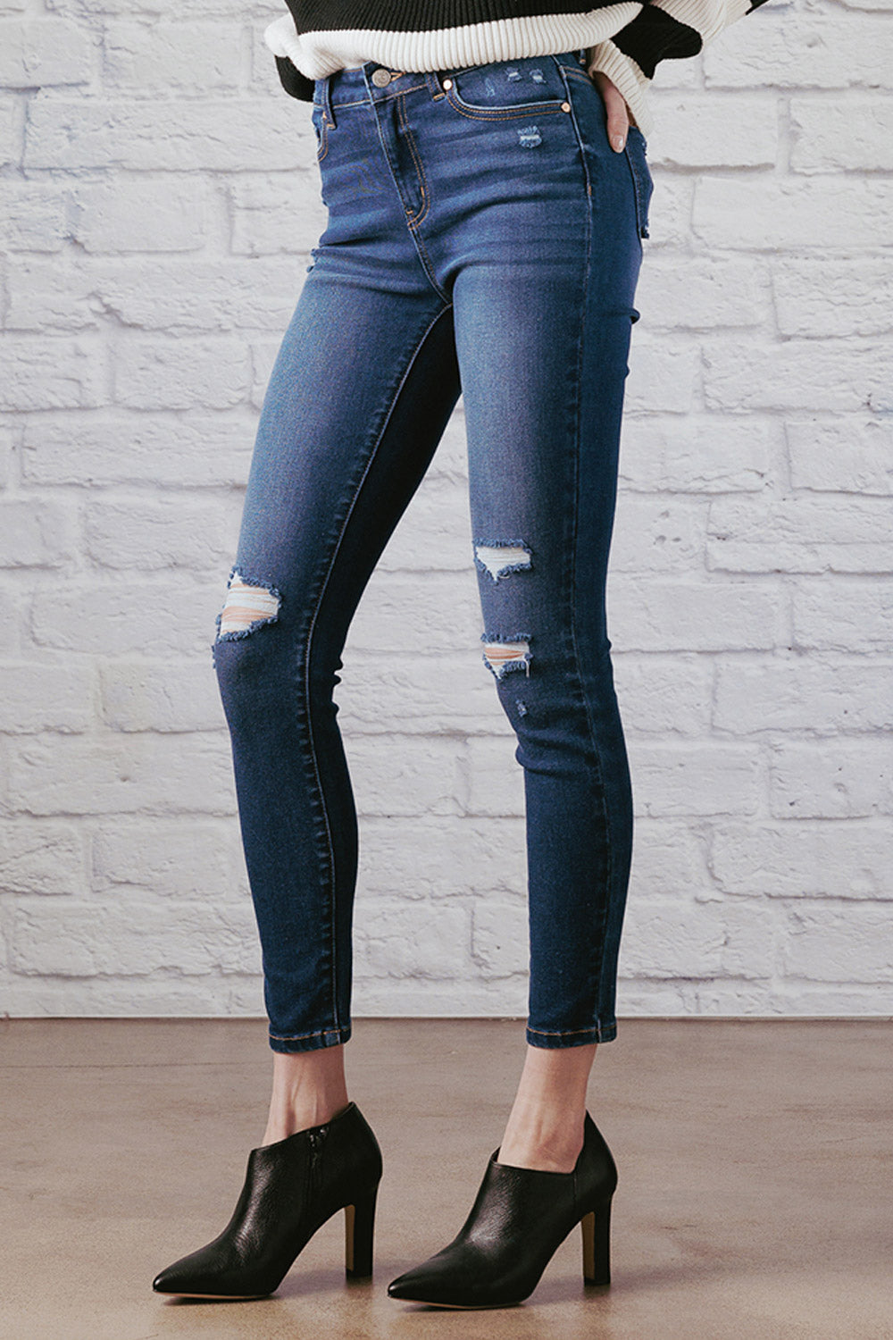 High Rise Destructed Skinny Jeans-1