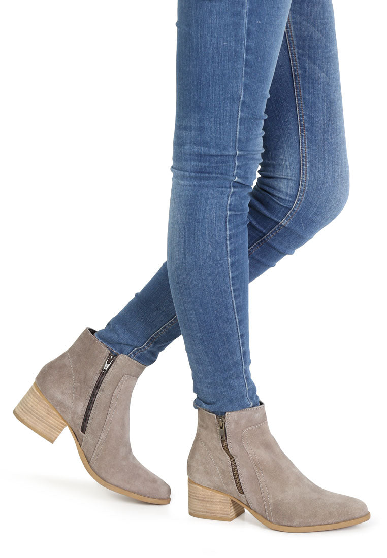 Bauena Ankle Boots With Zip Closure-1