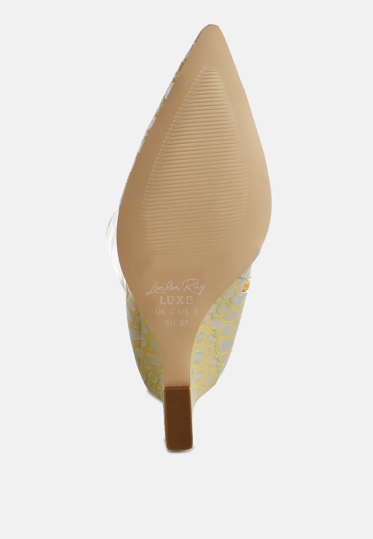 Bar Zone Tear Shaped Faux Leather Boots-4