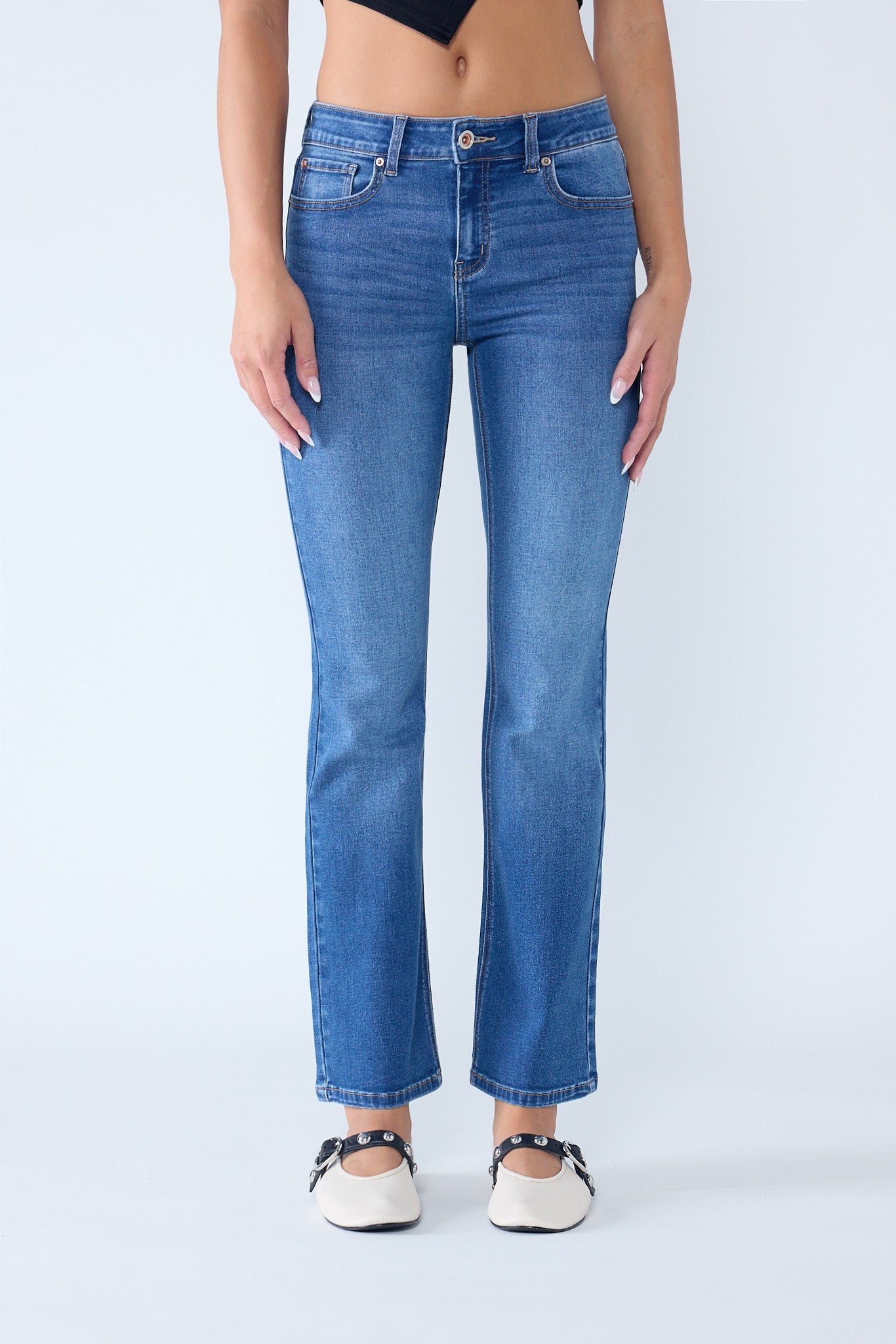 High Rise Slim Bootcut Jeans With Gentle Wash-2