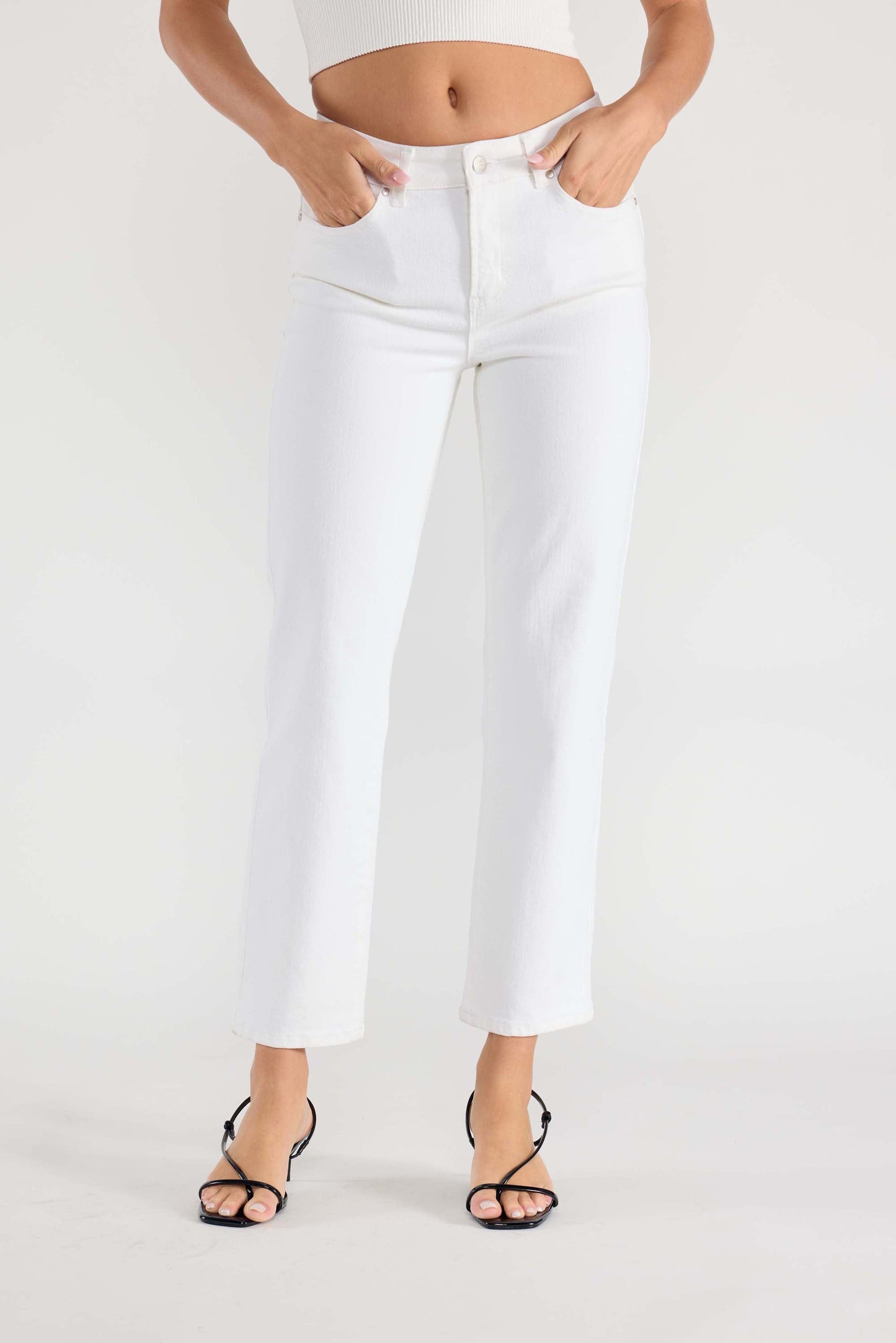 Basic White Straight Jeans Regular Hem-2