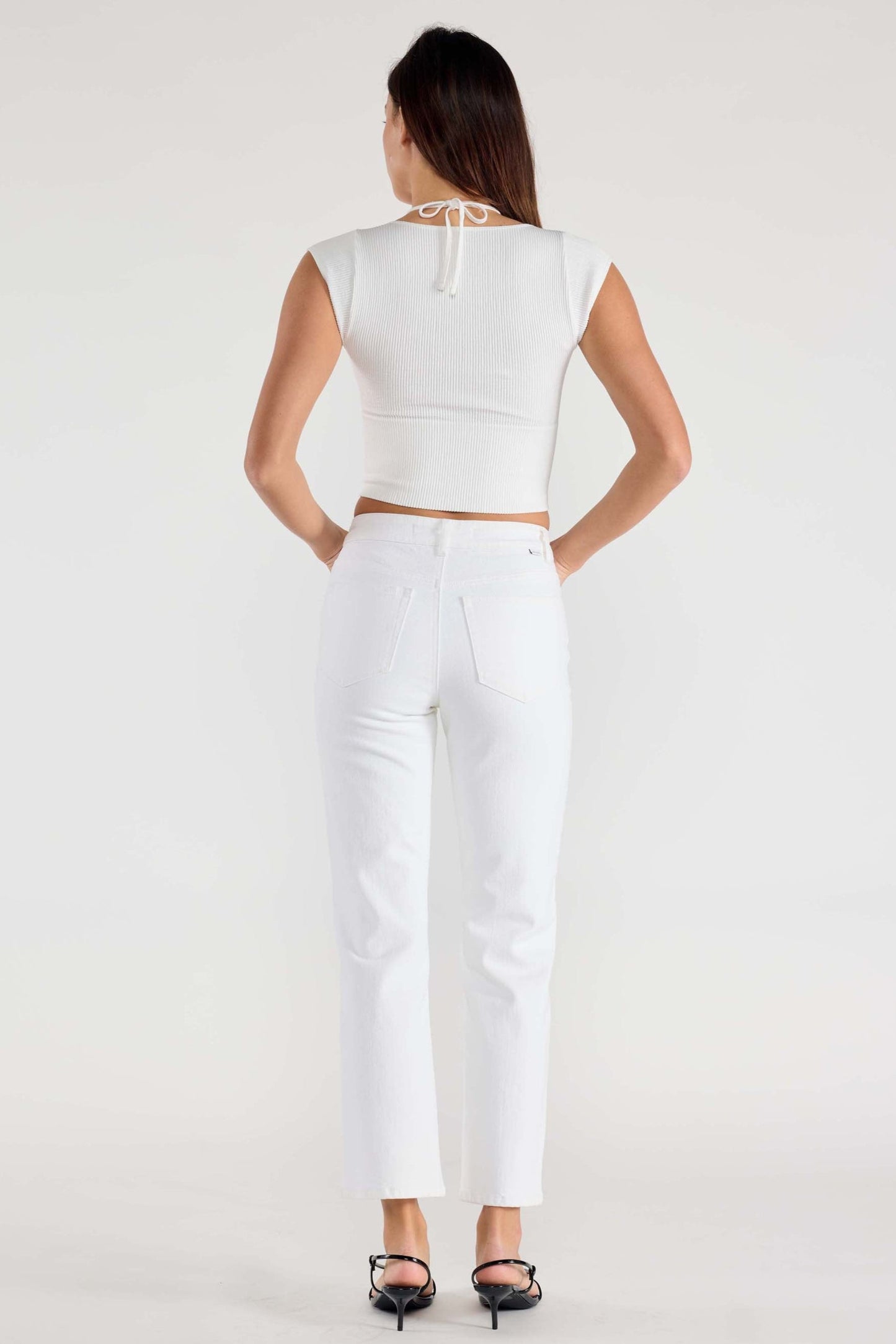 Basic White Straight Jeans Regular Hem-1