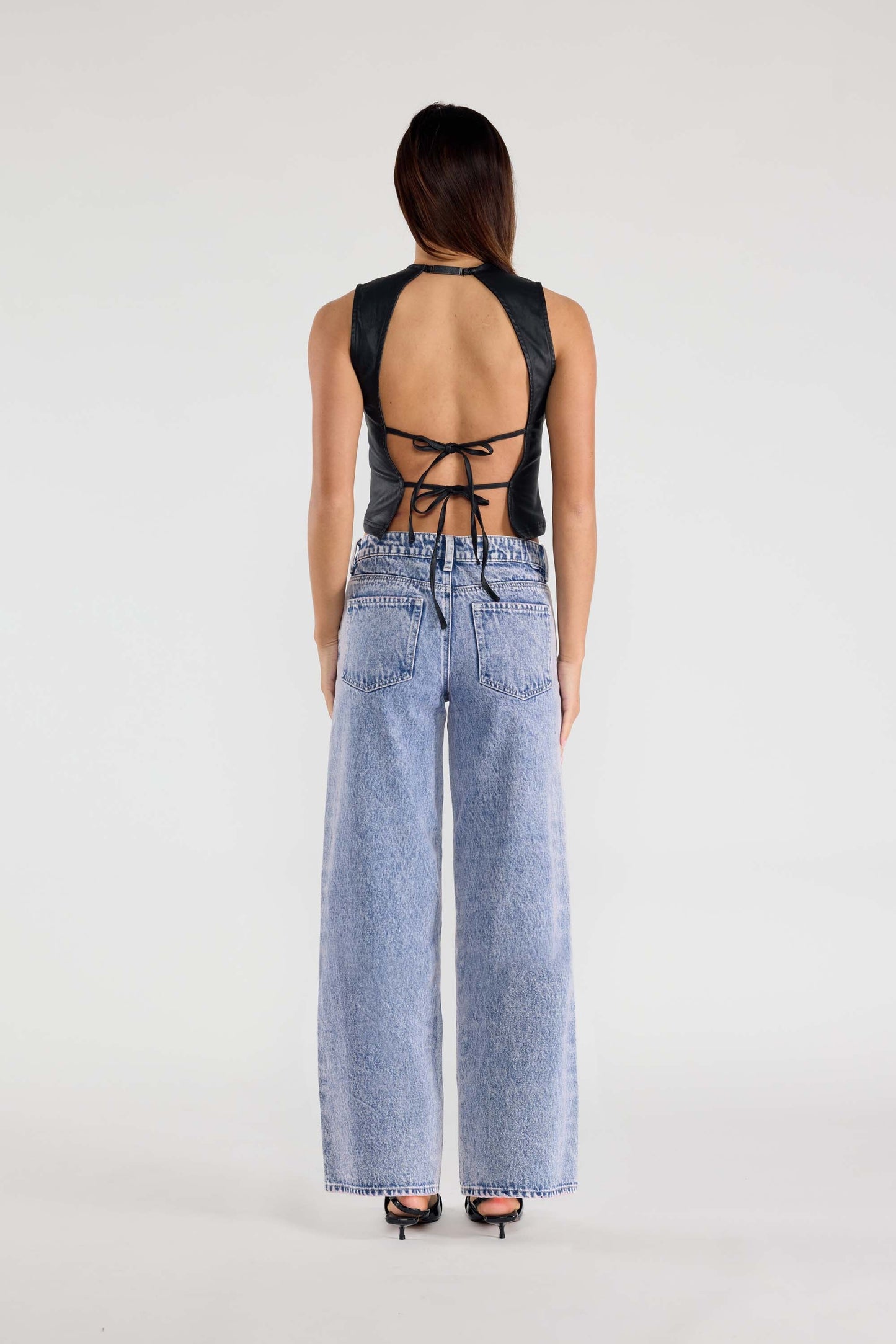 Mid Waist Relaxed Wide Leg Jeans-3