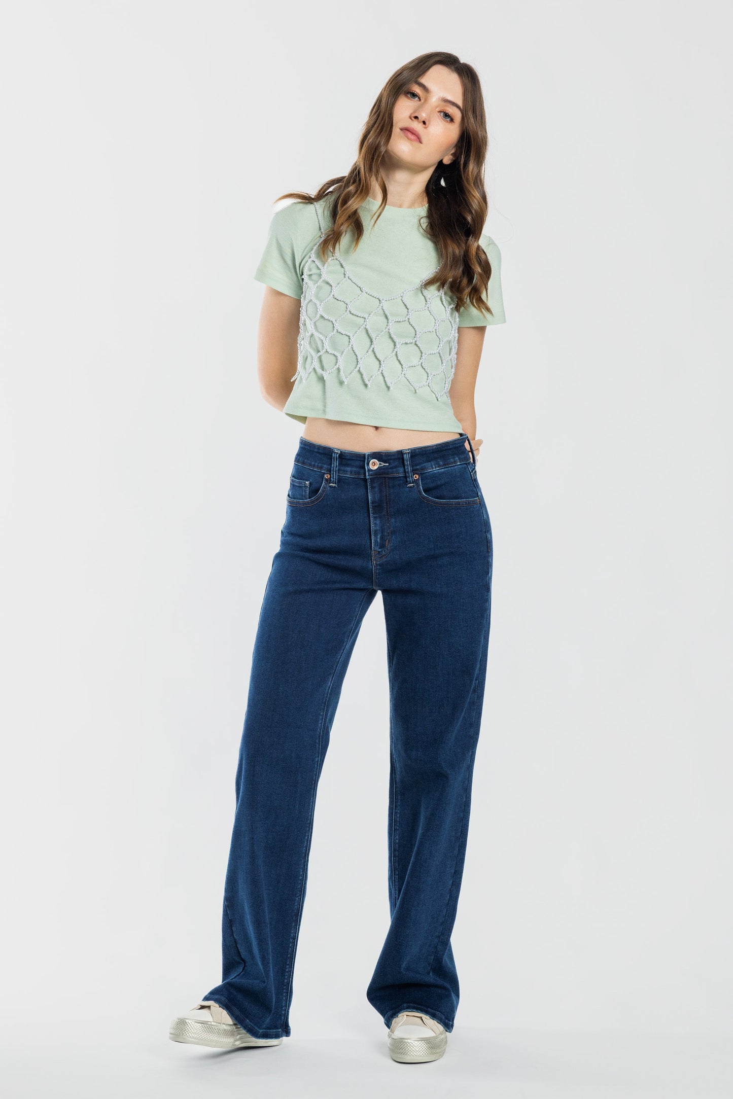 Mid Waist Relaxed Wide Leg Jeans-3