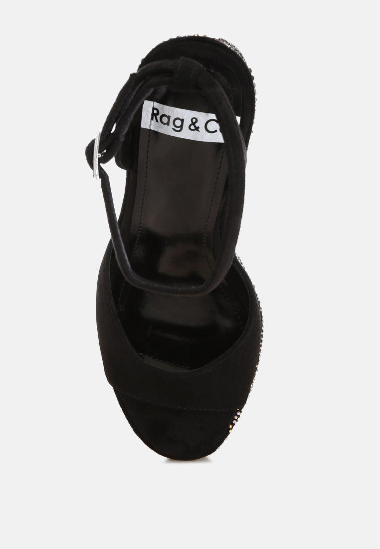 Geometric Pattern Embellised Wedge Heels-3