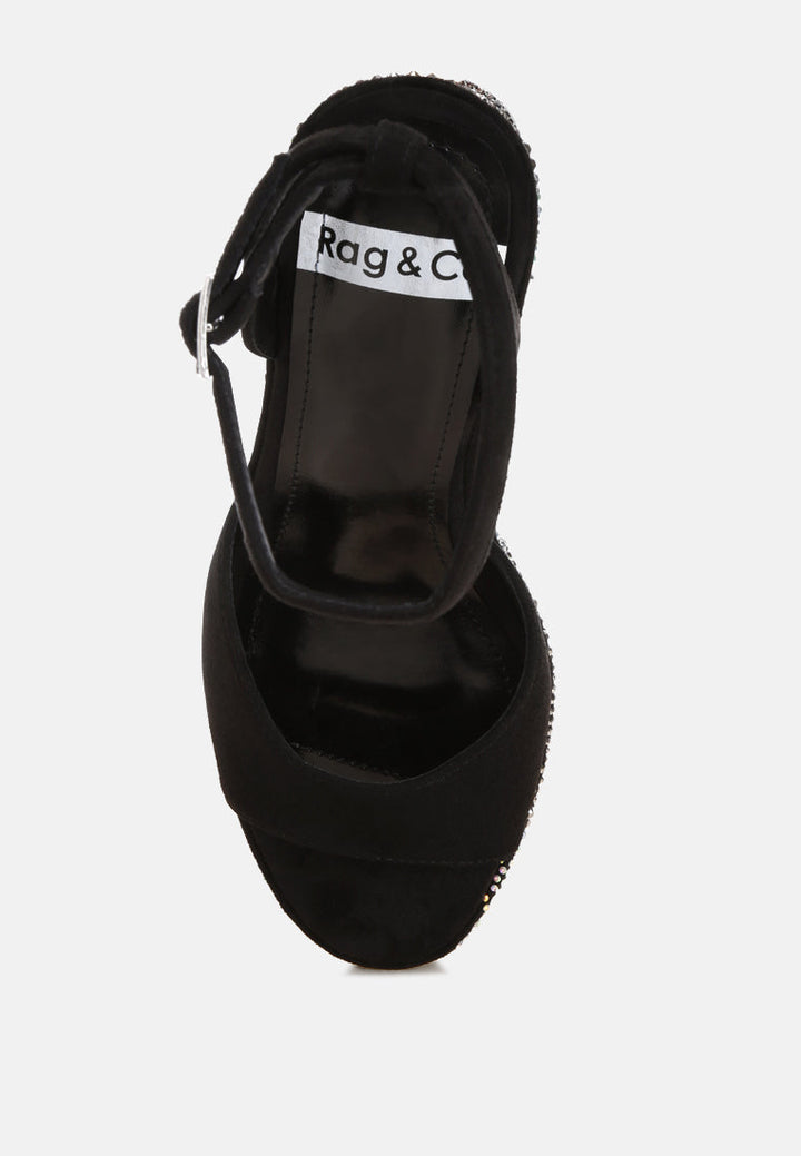 Geometric Pattern Embellised Wedge Heels-3