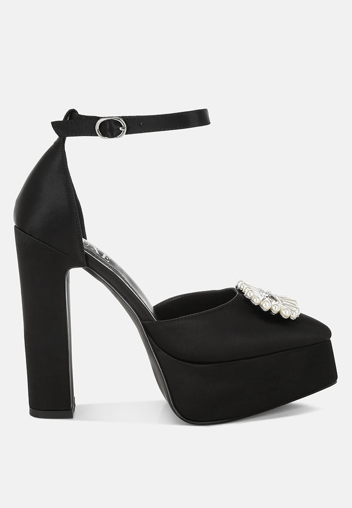 Maeissa Pearls Brooch Detail Platform Block Heel Sandals-6