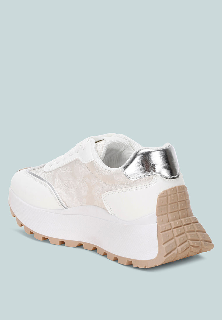Squeaker Colorblocked Casual Sneakers-2