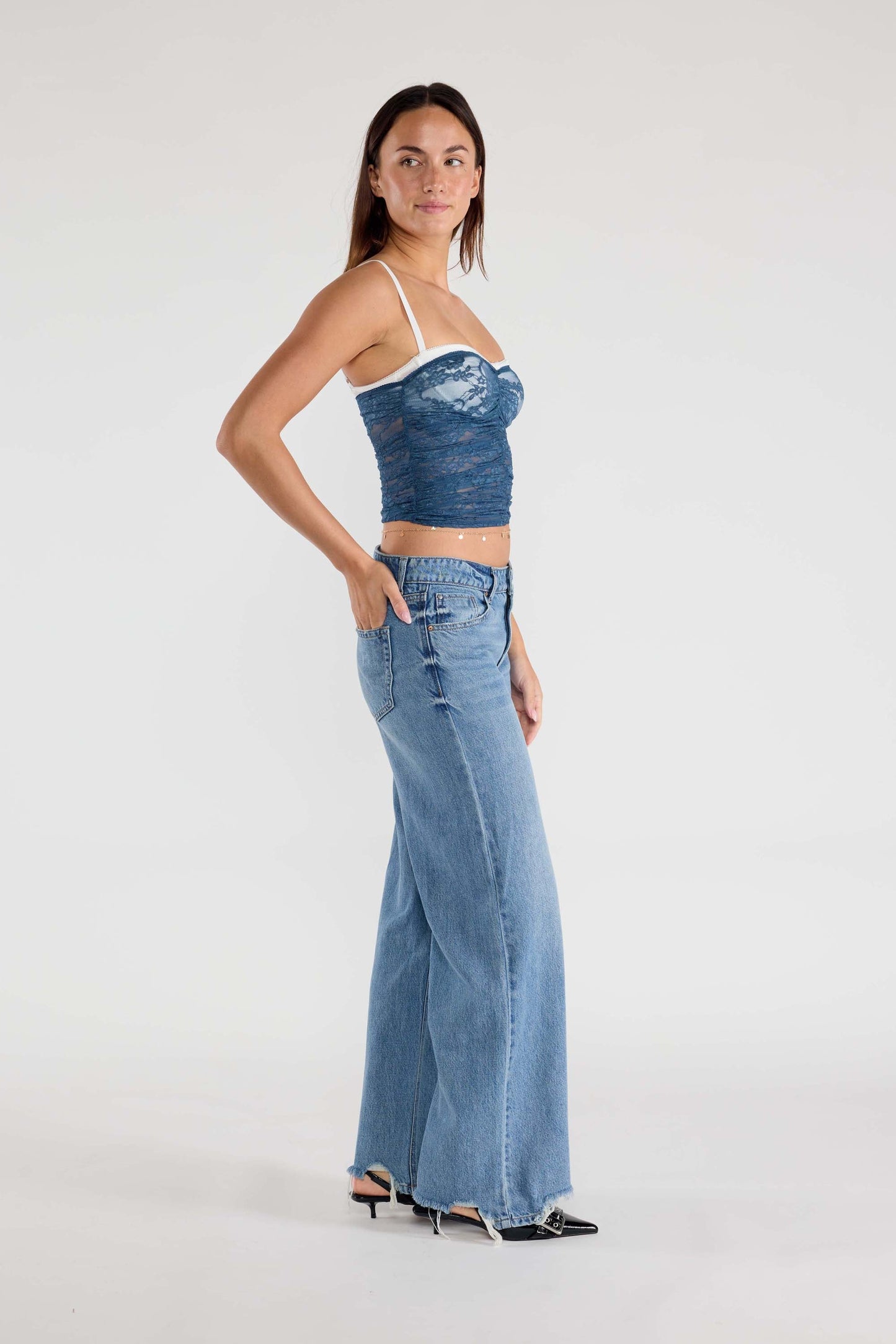 Low Waist Baggy Wide Leg Jeans with Chewed Hem-3