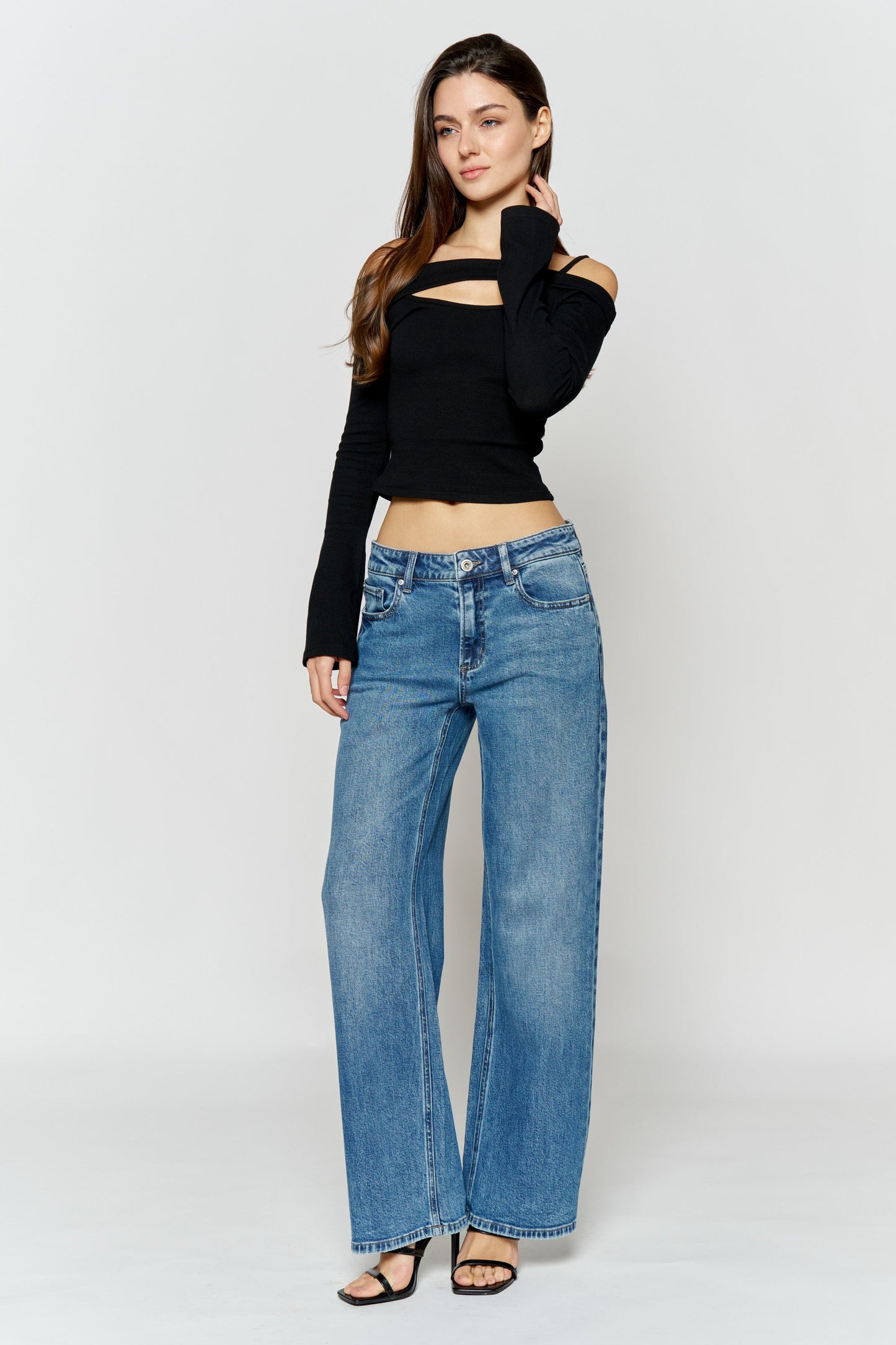 Mid Waist Relaxed Wide Leg Jeans-3