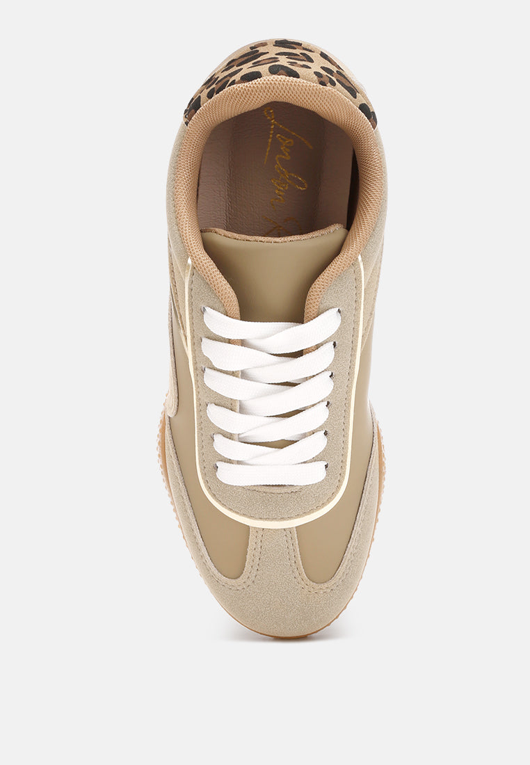 Zuccia Comfortable Lace-Up Sneakers-4