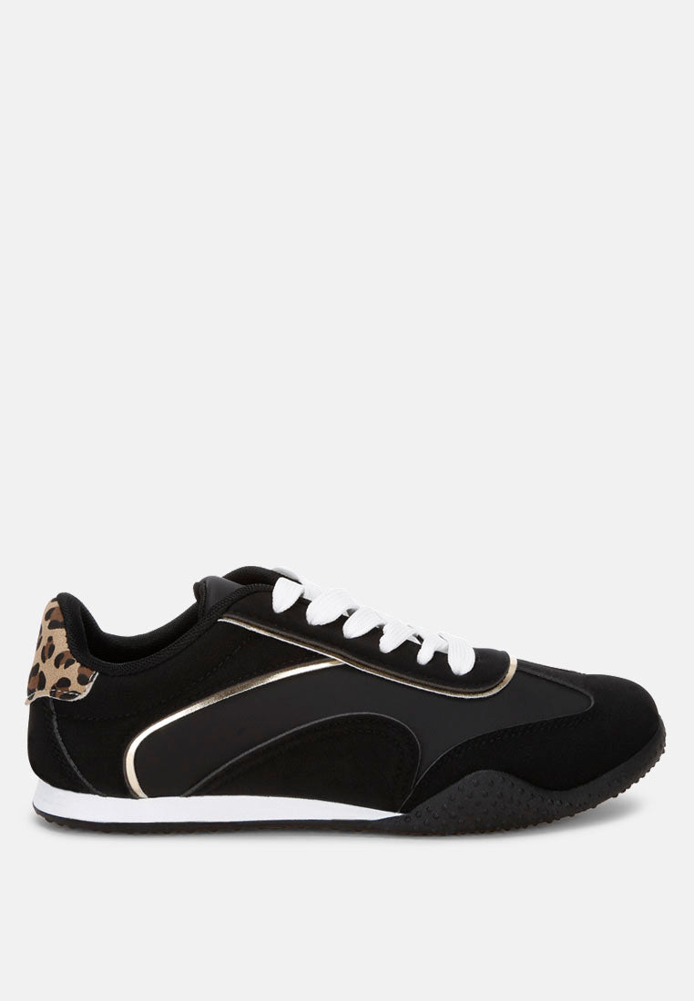 Zuccia Comfortable Lace-Up Sneakers-5
