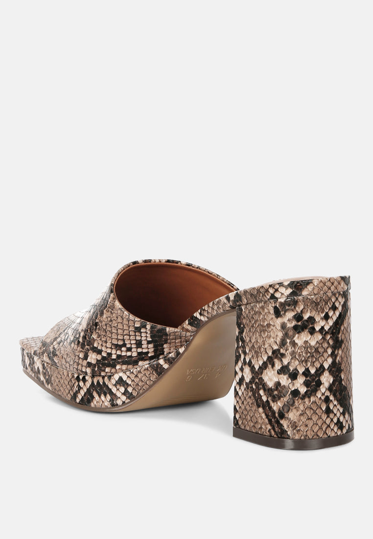Artemisa Block Heel Slip On Sandals-2