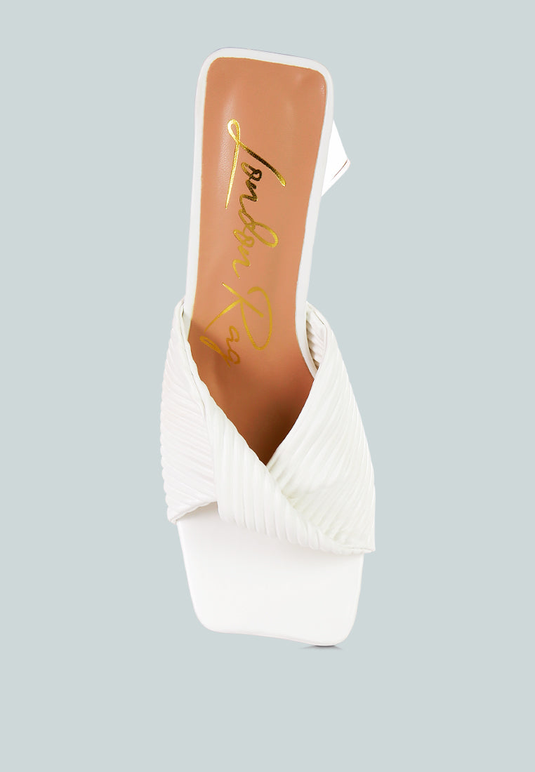 Cupid Kiss Pleated Twist Strap Sandals-3