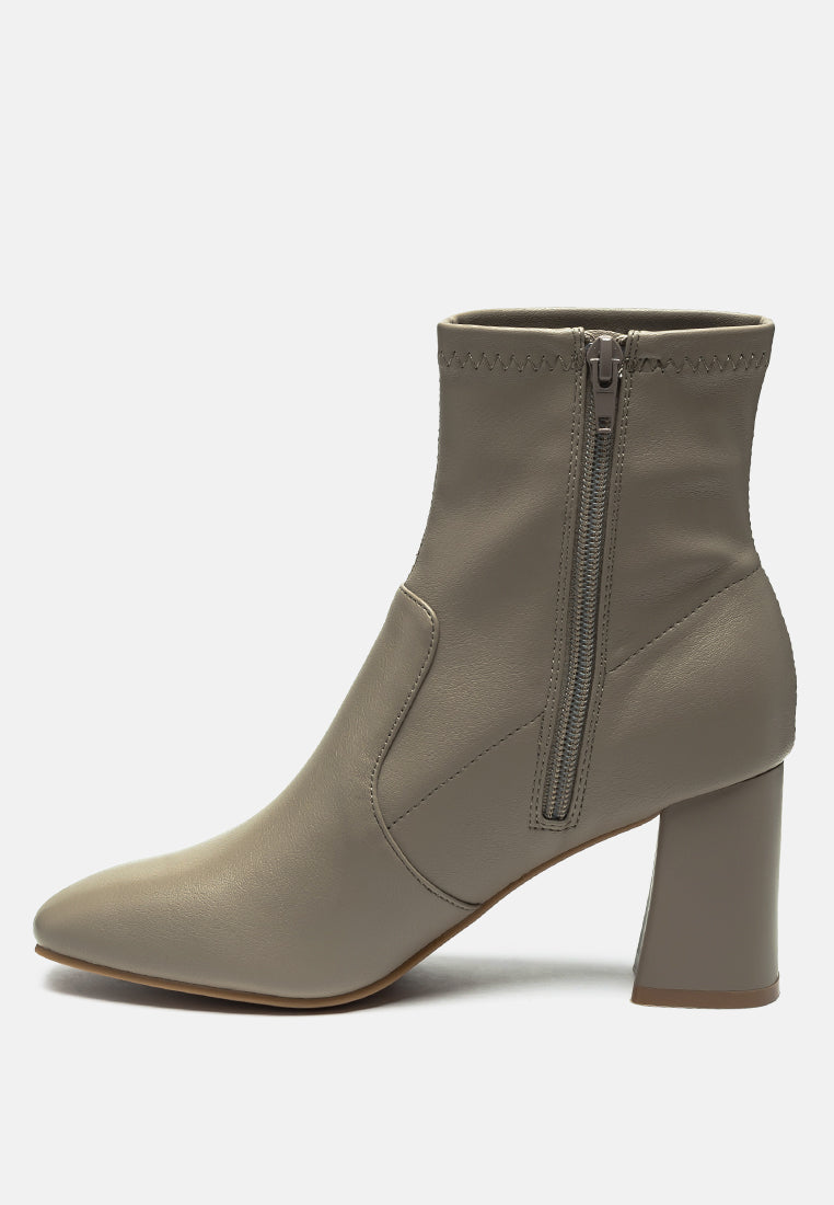Daffofil Block Heeled Ankle Boots-3