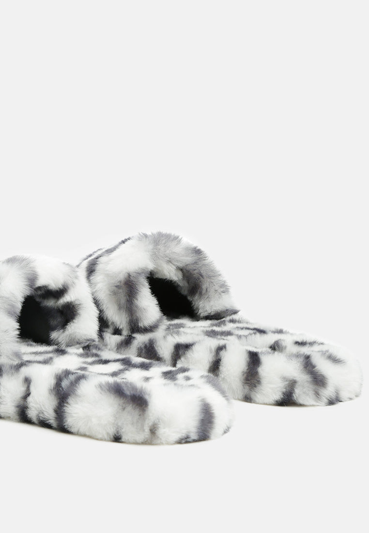 Snuggle-In Indoor Fur Flats-2